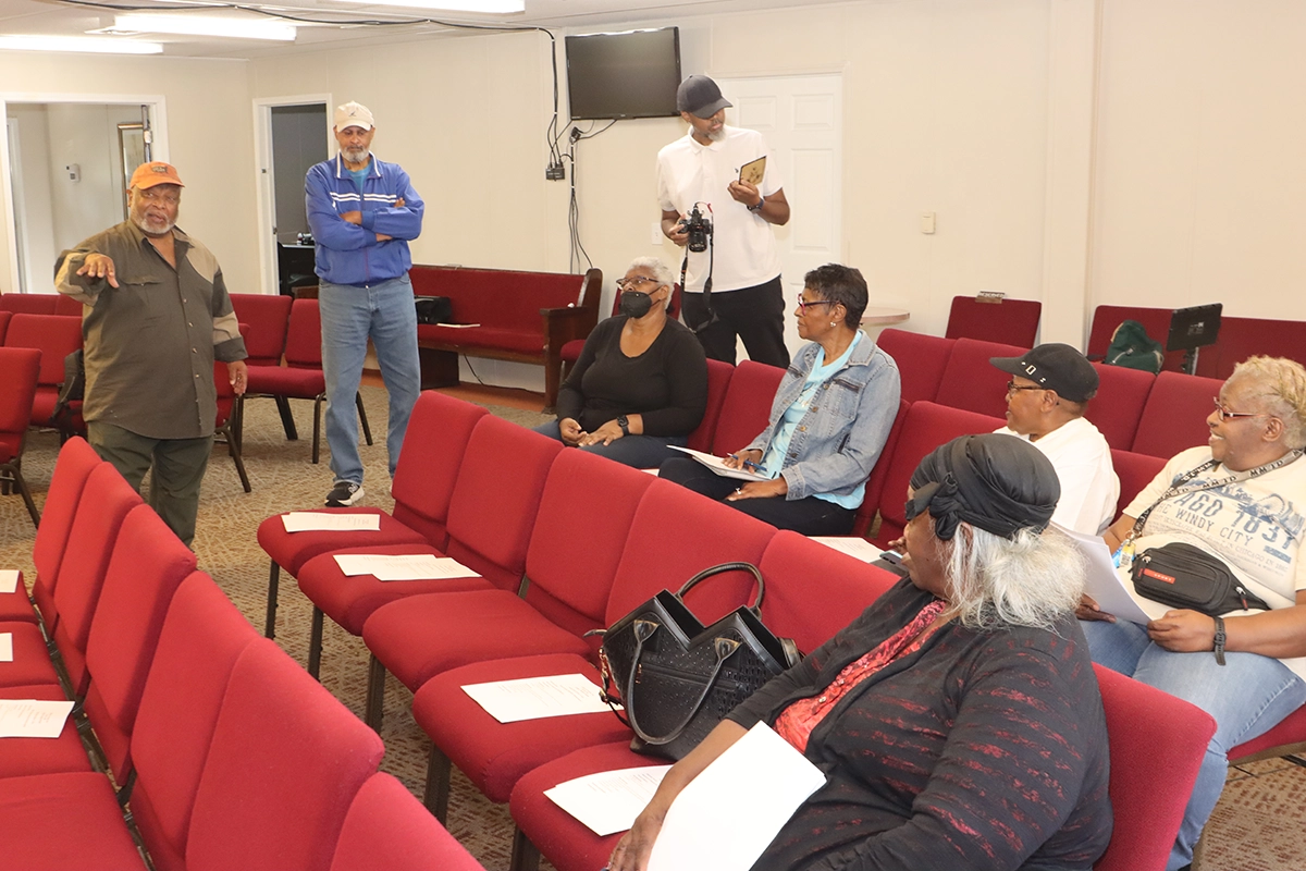 Discussion surrounding the history of the black community in Clayton County.